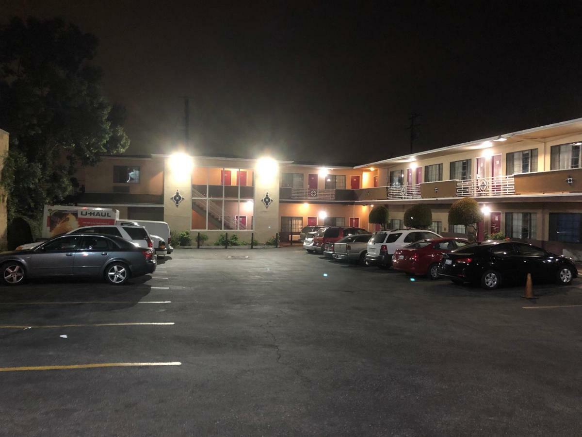 Whittier Travel Inn Exterior photo